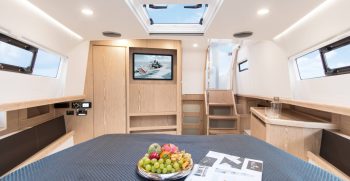 fjord-44-open-photo-interieur-2018-fjord-44-open_7369660019501325417_1980_0_0